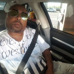 Meet your Posher, Emanuel